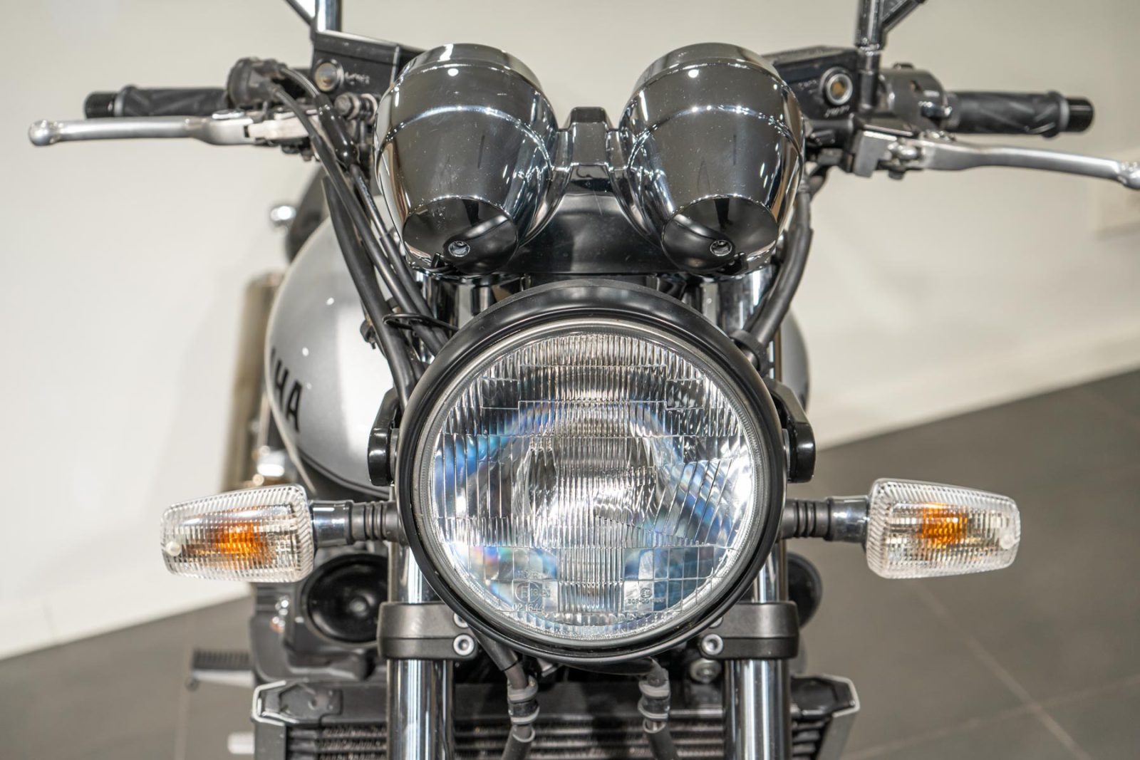 XJR1300-9